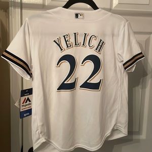 Milwaukee Brewers Jersey. #22 Yelich. Youth small. New with Tags.